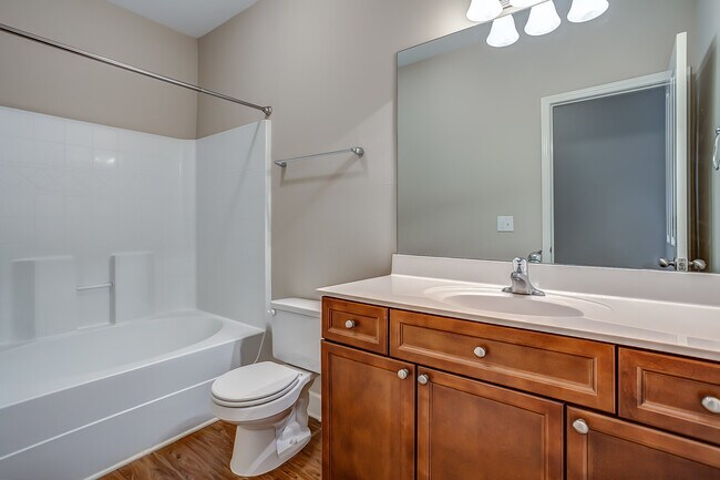 Bathroom - 8401 Callabee Way