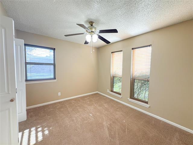 Building Photo - 2721 Buffalo Dr