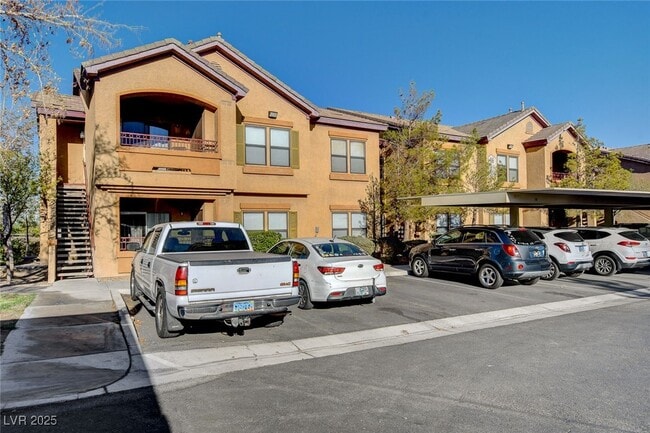 Building Photo - 8250 N Grand Canyon Dr