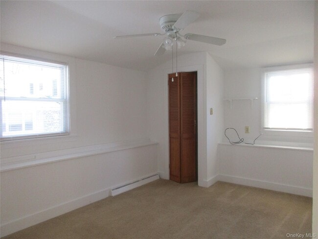 Building Photo - 44 Academy Ave