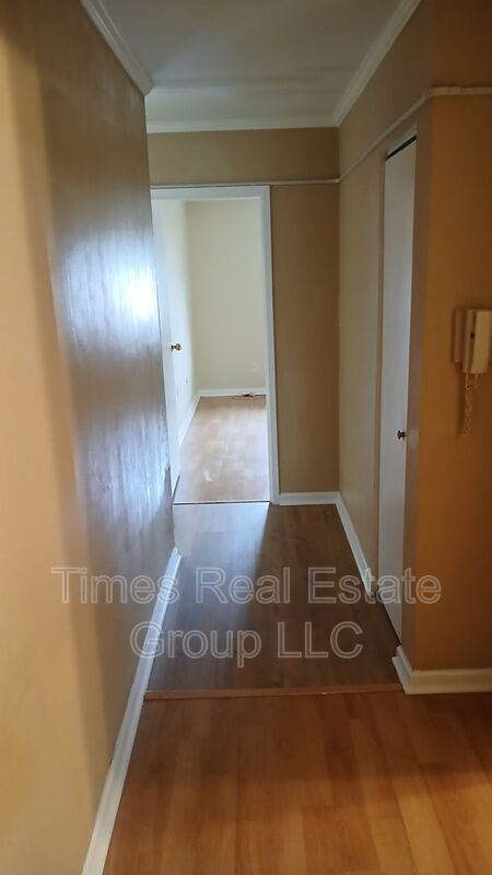 Building Photo - 500 Campbell Cir