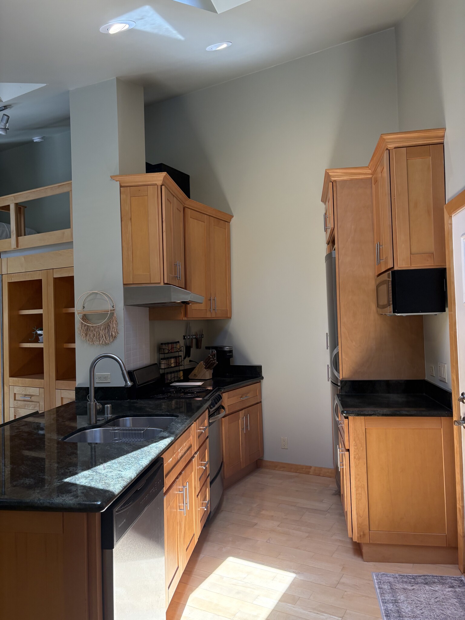 Building Photo - 2302 Arrowhead Drive