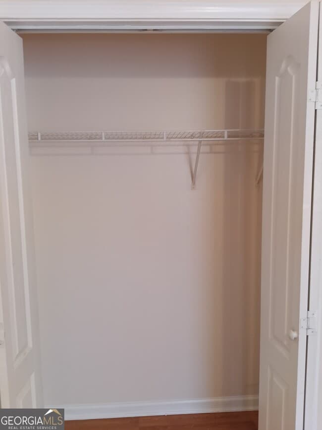 Building Photo - 3049 Fields Dr