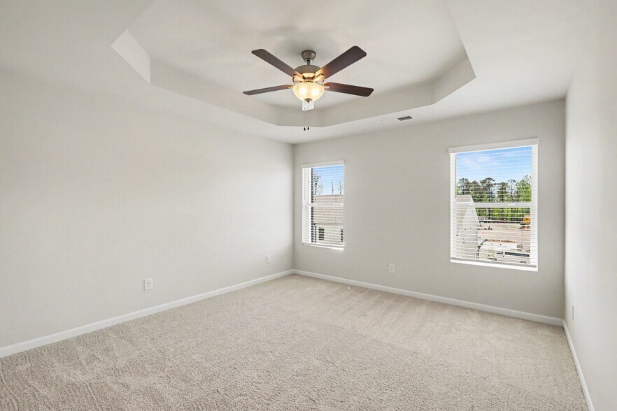 Building Photo - 6386 Sundowner Pl SW