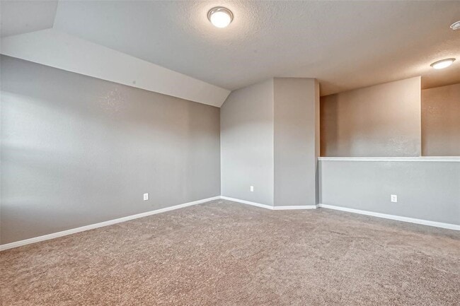 Building Photo - 2561 Magnolia Fair Way