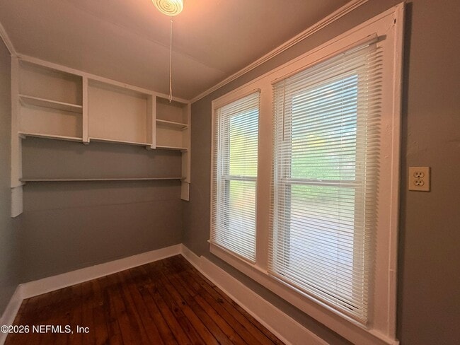 Building Photo - 919 Maynard St