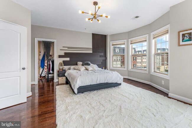 Building Photo - 726 River Mist Dr