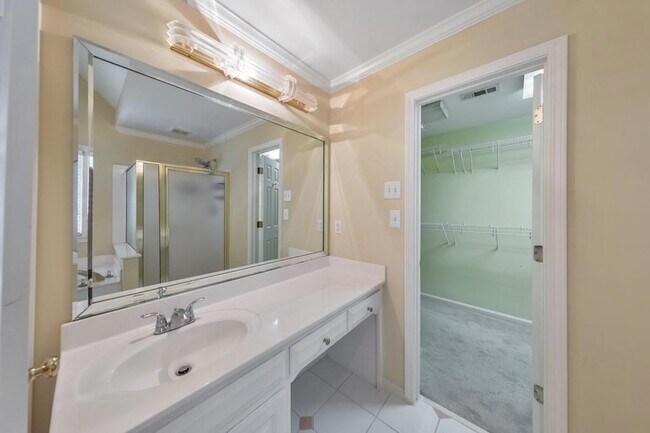 Building Photo - 5321 Edgerton Dr