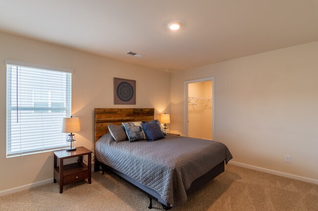 Building Photo - 438 Furlough Dr