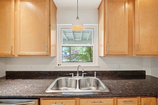 Building Photo - $2,145.95 with $600 off the first month's rent, 2 Beds - 1 Bath, Single Family Home in Denver wit...
