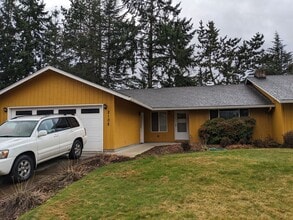 Building Photo - 2108 SE 135th Ave