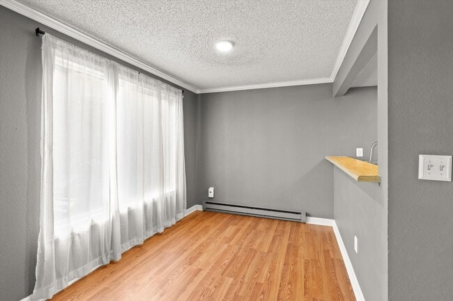 Building Photo - Spacious 2-bed 2-bath condo in Everett