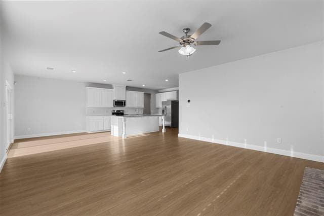 Building Photo - 135 Mesa Dr