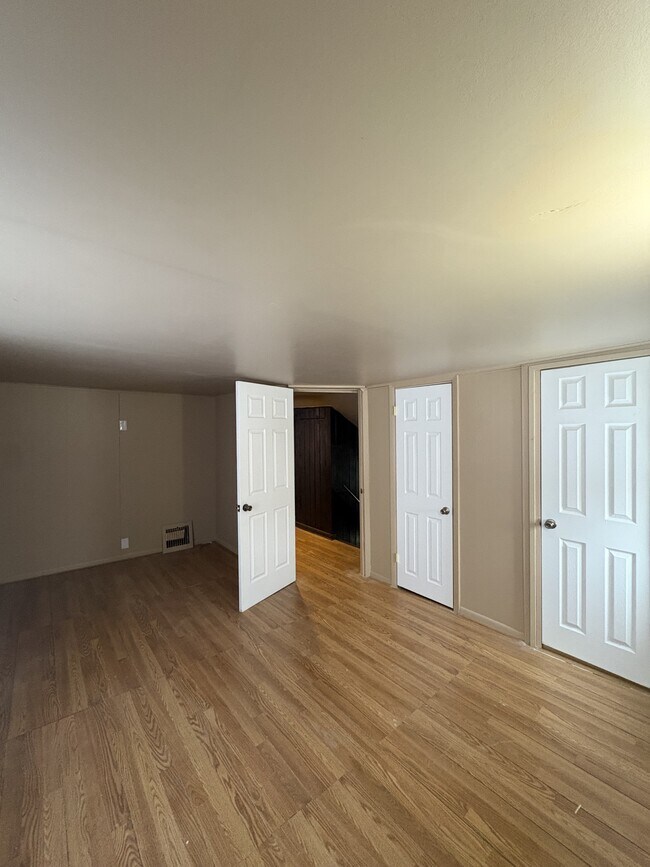 Building Photo - 12027 S Lafayette Ave