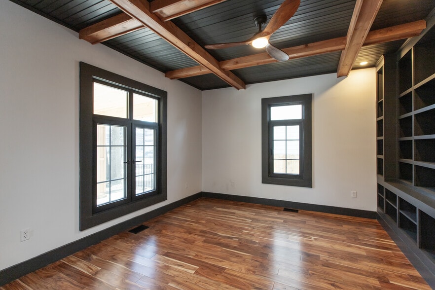 Building Photo - 2828 N Illinois St