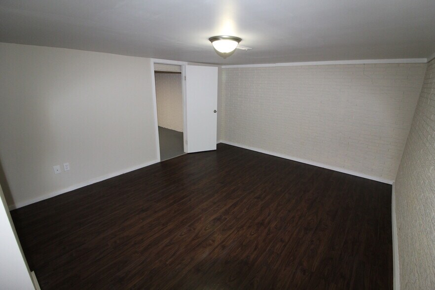 Building Photo - 7575 Bingham Ct