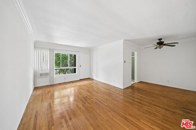 Building Photo - 1206 Hayworth Ave