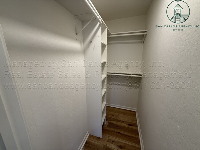 Building Photo - Newly Remodeled One Bedroom Carmel-by-the-...