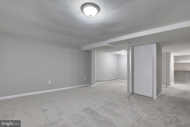 Building Photo - 178 Daimler Dr