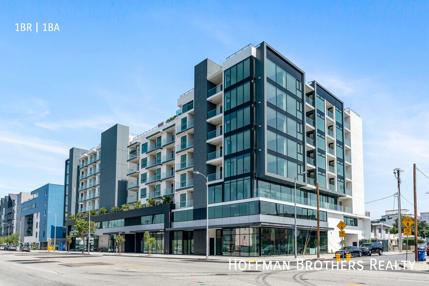 Building Photo - 3686 Overland Ave