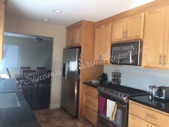 Building Photo - Great 3br/2ba Rincon Valley Home ~ Sonoma ...