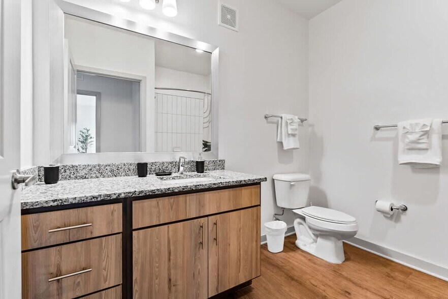 Building Photo - 14531 Star Water Rd