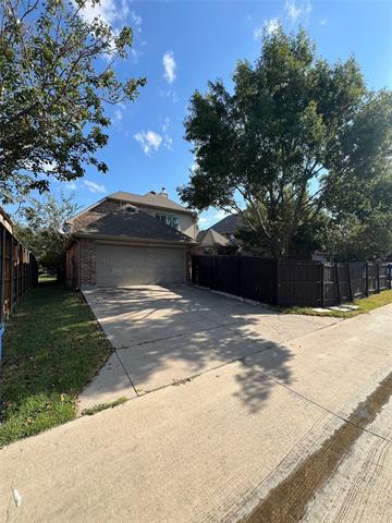 Building Photo - 1311 Aubrey Ln
