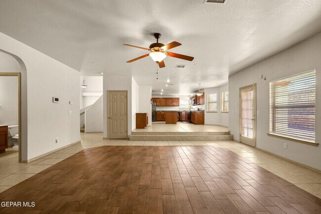 Building Photo - 6121 Byron St