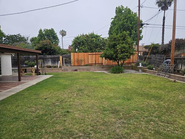 Building Photo - 316 Cambridge Dr