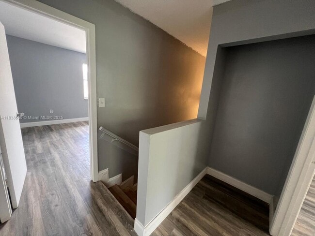 Building Photo - 451 NE 136th St