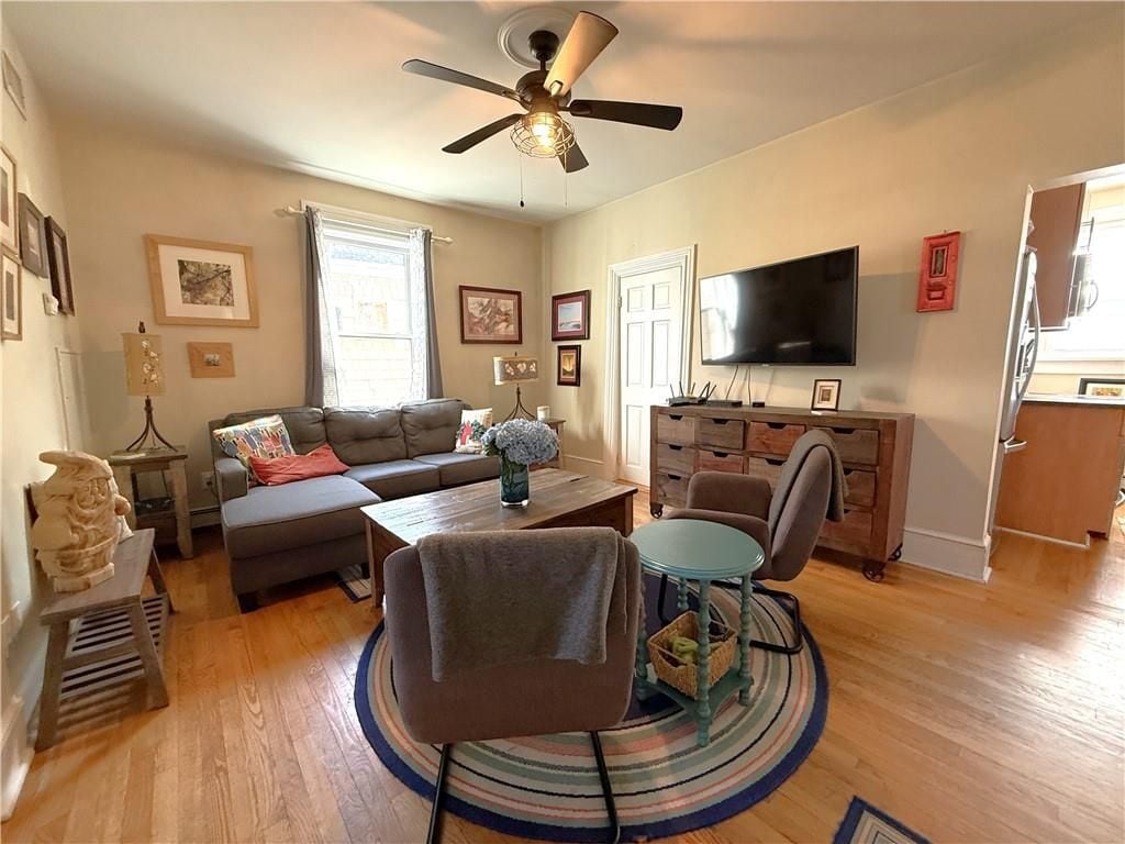 Building Photo - 3 Howard St