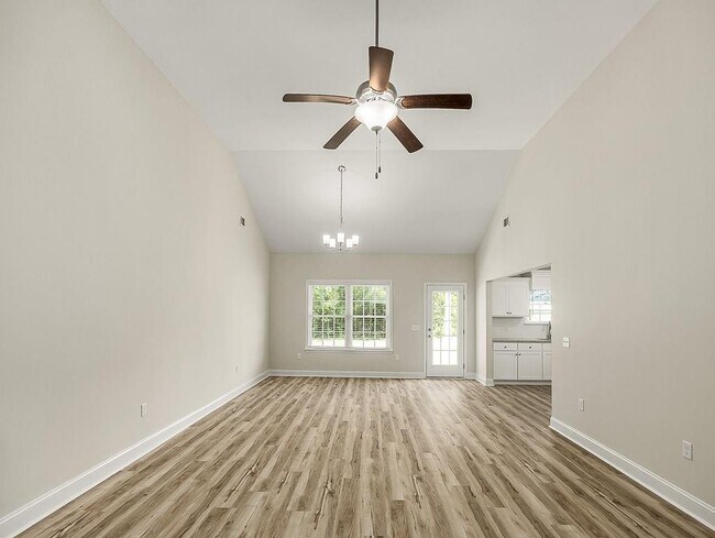Building Photo - 1002 Oglethorpe Ln