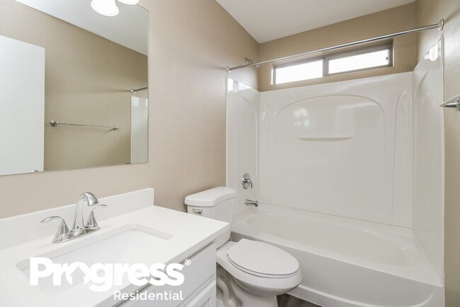 Building Photo - 40489 N Glen Meadows Ln