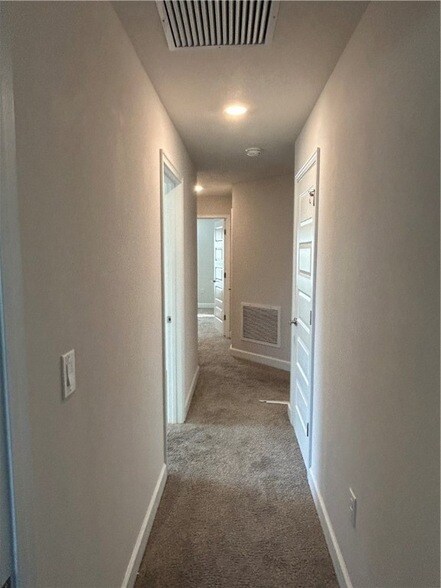 Building Photo - 1391 Seahouse St