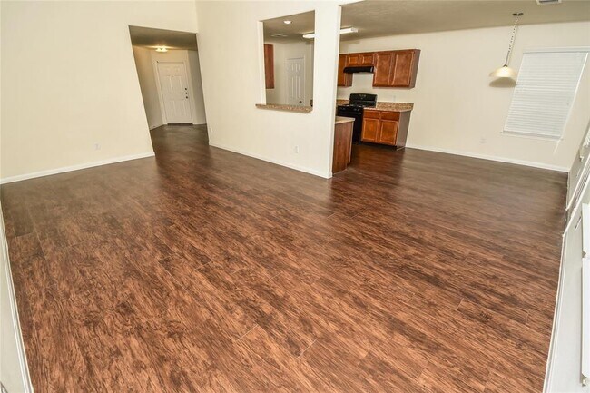 Building Photo - 2607 Verano Dr
