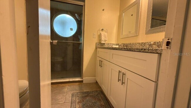 Building Photo - 5003 Laguna Bay Cir