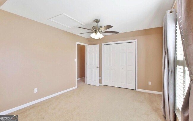 Building Photo - 504 Hollen Ct