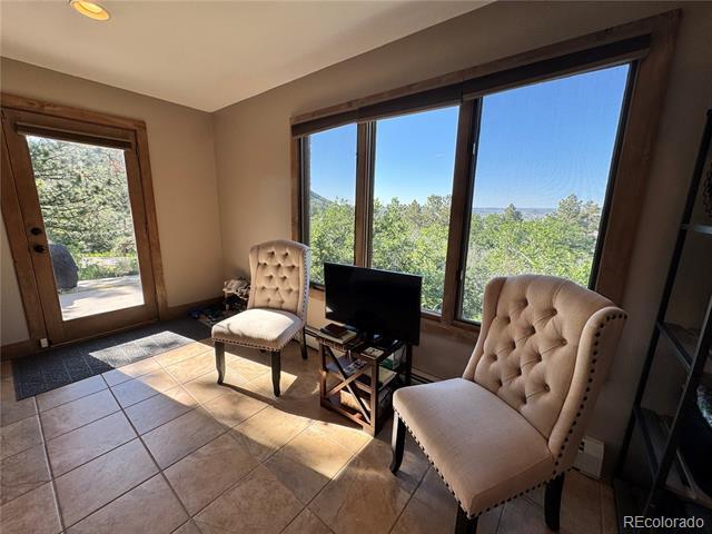 Building Photo - 4760 Lariat Dr
