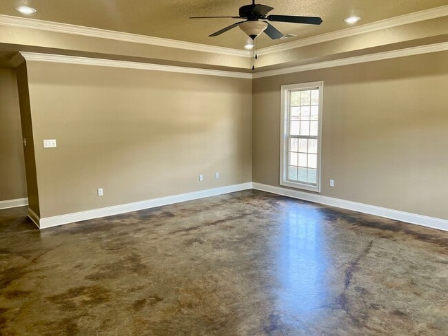 Building Photo - 6057 Beaver Creek Ln