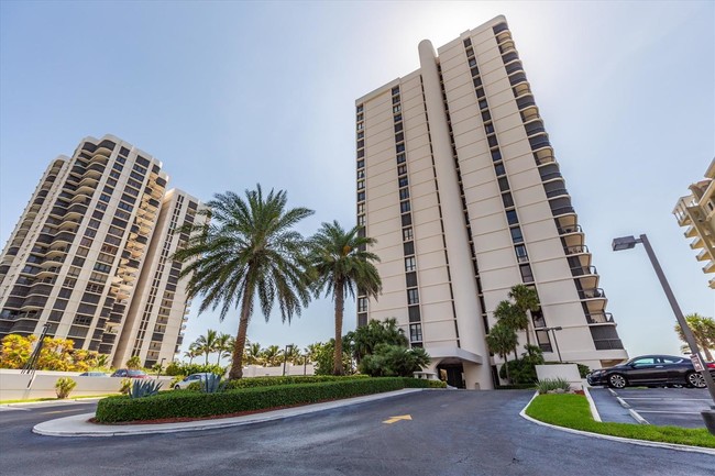 Building Photo - 5380 N Ocean Dr