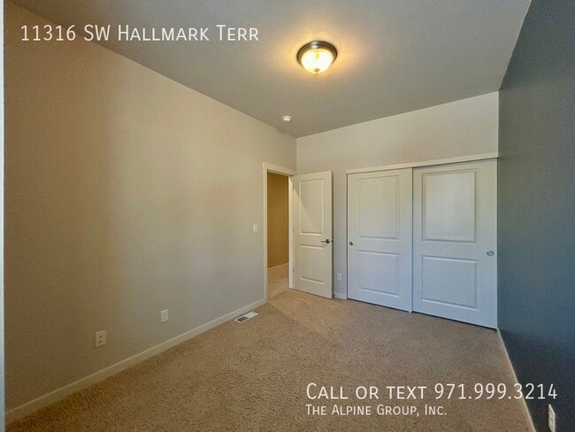 Building Photo - 11316 SW Hallmark Terrace