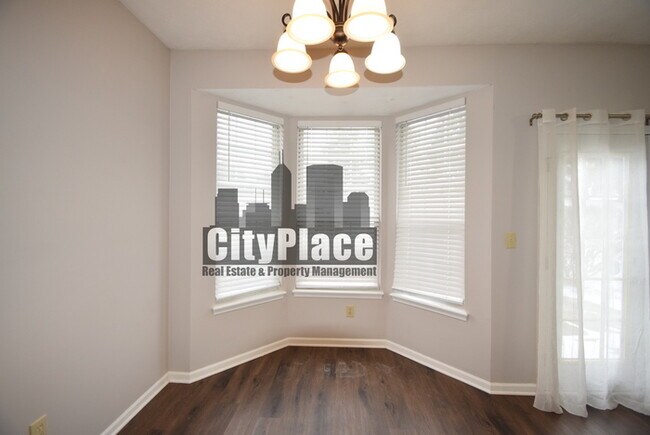 Building Photo - 10394 Lakeland Dr