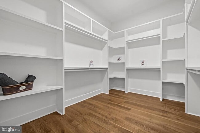 Building Photo - 811 Sligo Creek Pkwy