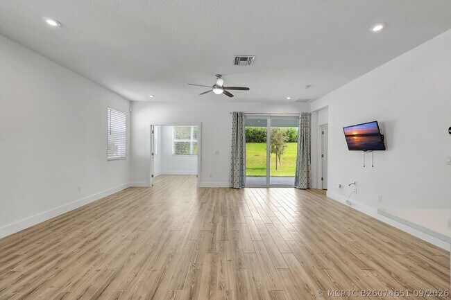 Building Photo - 11551 Viridian Blvd