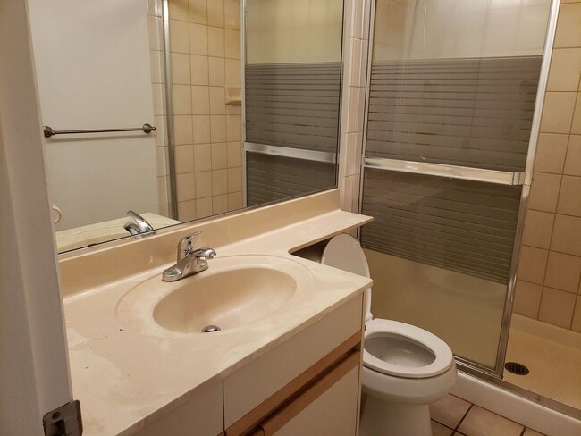 Building Photo - Maui Banyan - 1 bd 2 bath unfurnished unit. FIRST MONTH FREE WITH QUALIFIED APPLICANT