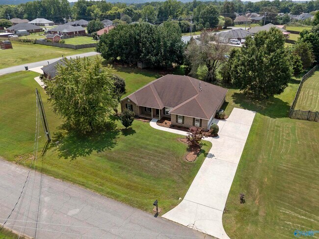 Building Photo - 122 Emory Dr