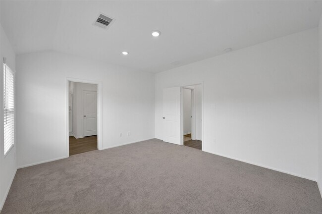Building Photo - 3609 Oakvale Dr
