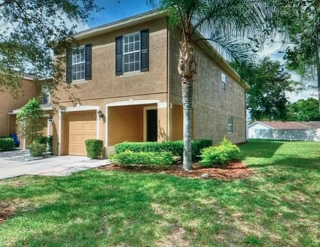 Townhome For Rent in Edgewater Place 8528 Edgewater Pl Blvd Tampa FL