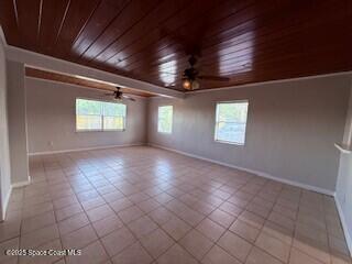 Building Photo - 165 S Tropical Trail