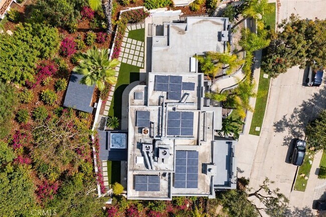 Building Photo - 4119 Dundee Dr